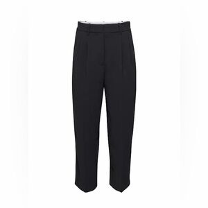 NEVER WORN Aritzia Carrot Pant - Black Women's Trousers